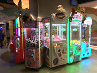 Load image into Gallery viewer, 31-inch wooden box claw machine
