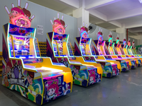 Load image into Gallery viewer, Bowling Big Dunk single
