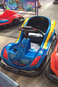 Load image into Gallery viewer, Kart
